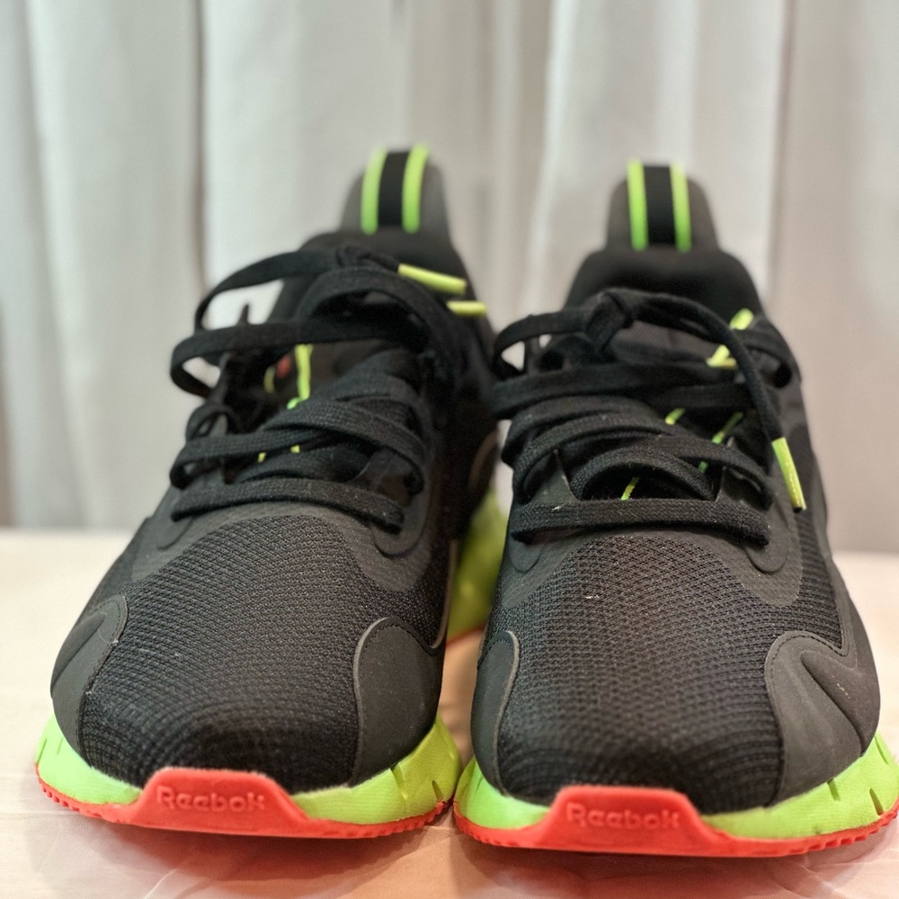 REEBOK Zig Dynamica MENS Running Shoe